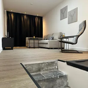 Luxe Pas Gerenoveerd Monumentaal Appartement